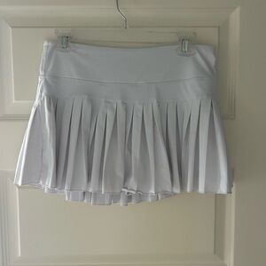 White gold hinge Pleated Skirt